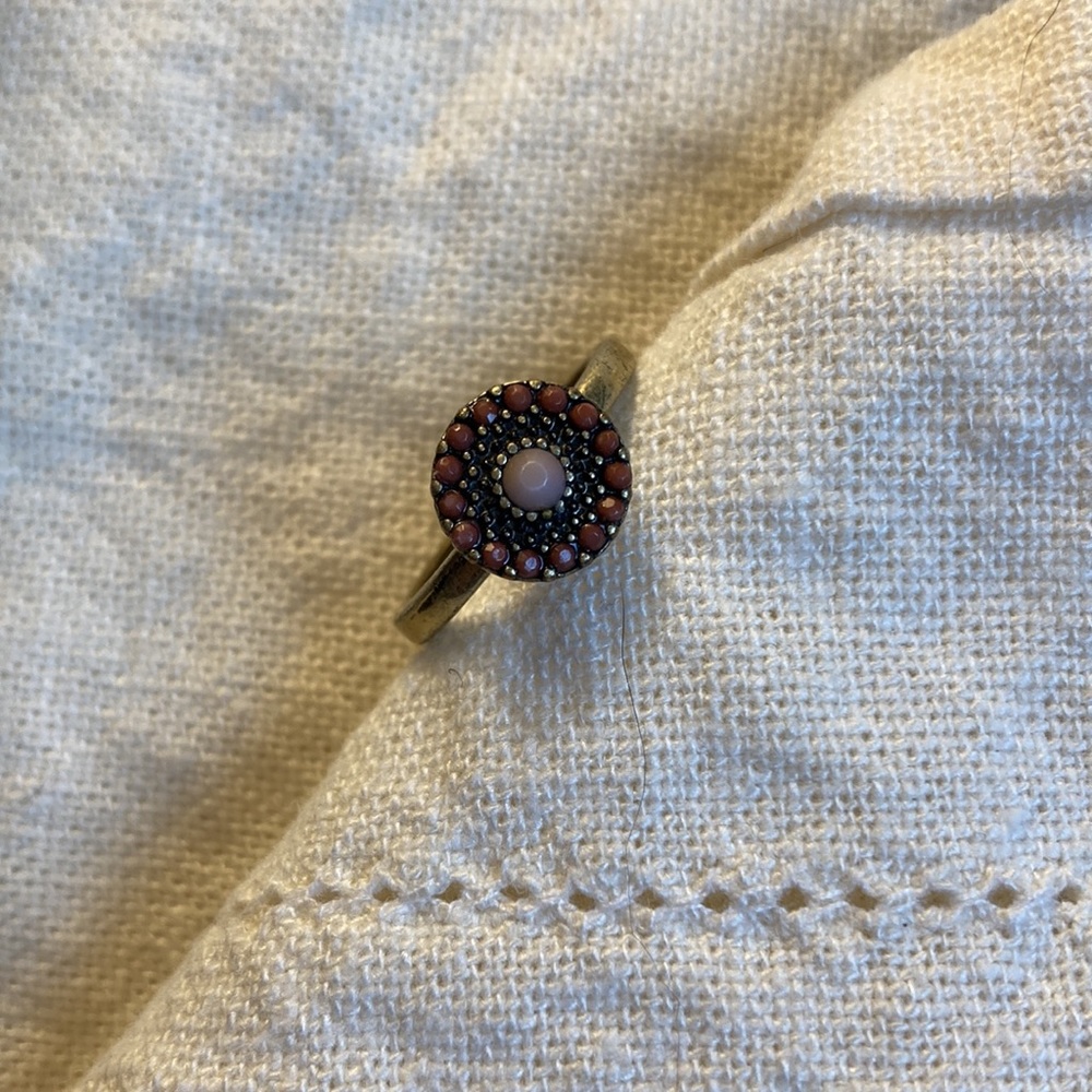 Flower Ring - Picture 4 of 9